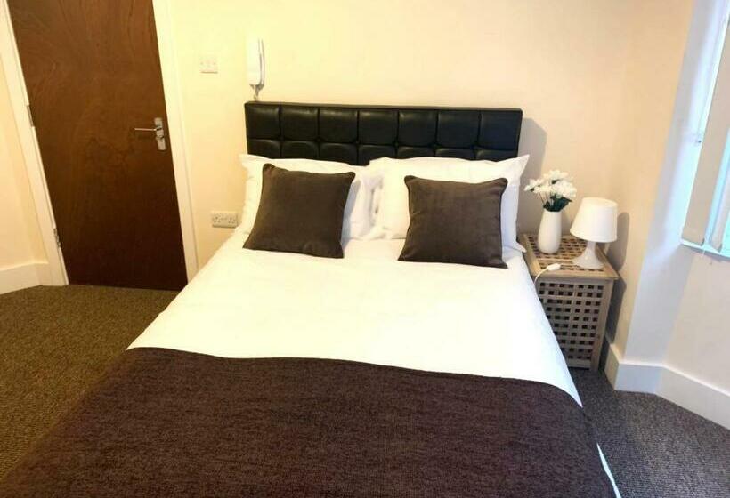 פנסיון Serviced Accommodations