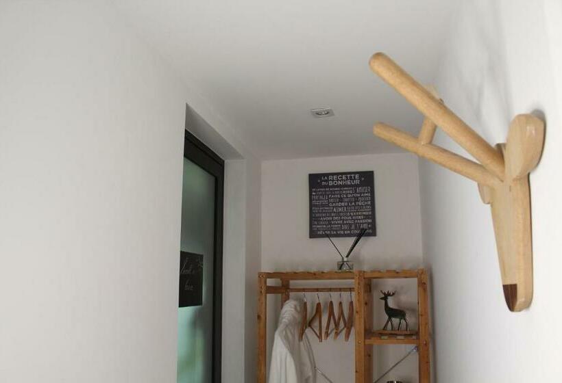 פנסיון Studio Tout Neuf. Court Séjour, Loisirs, Professionnel