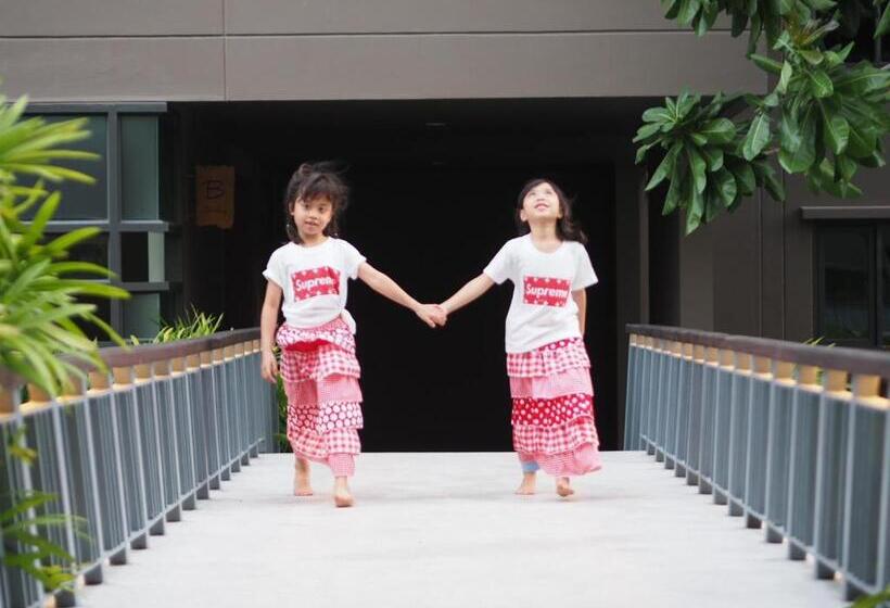 Rain Chaam Huahin By Joe