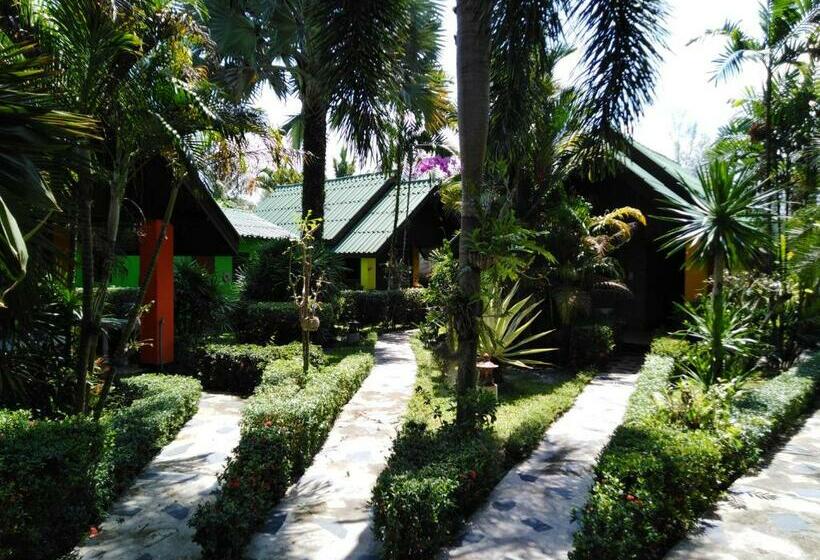 استراحتگاه Sanuk Bungalow