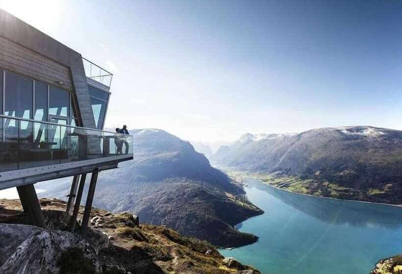 Stryn House   Hotel & Apartments