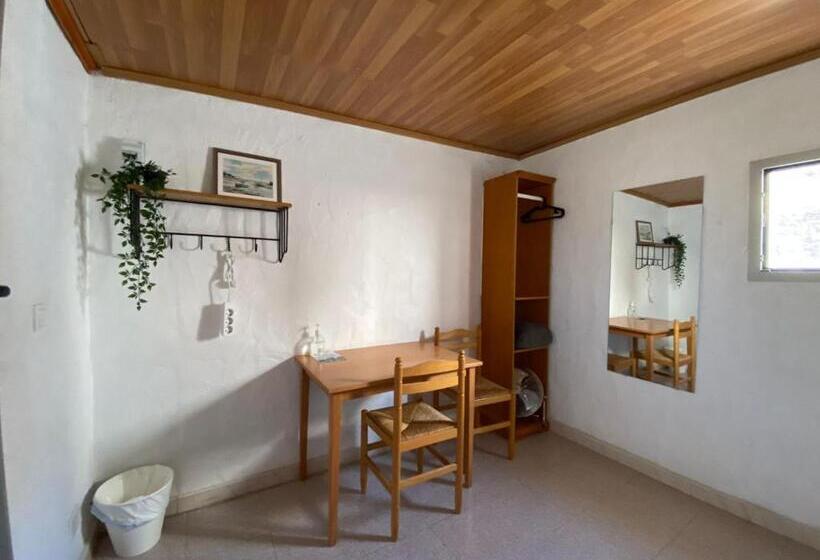 B&b And Apartments El Charco Azul