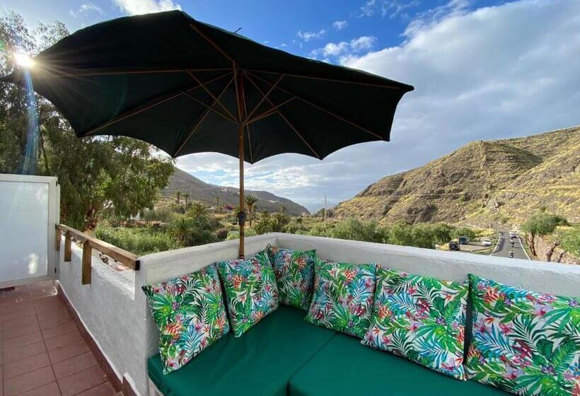 B&b And Apartments El Charco Azul