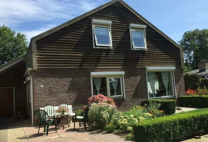 ベッドアンドブレックファースト De Duinroos