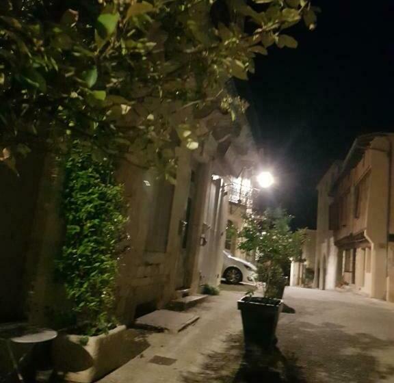 Bed and Breakfast 39 Tour De Ville