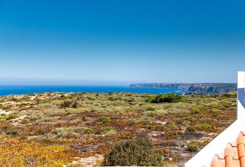 تختخواب و صبحانه Azul