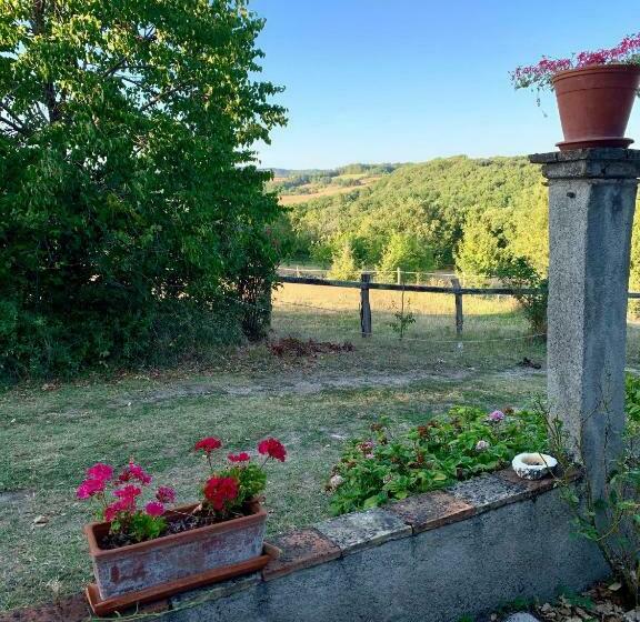 مبيت وإفطار La Meyssonnié