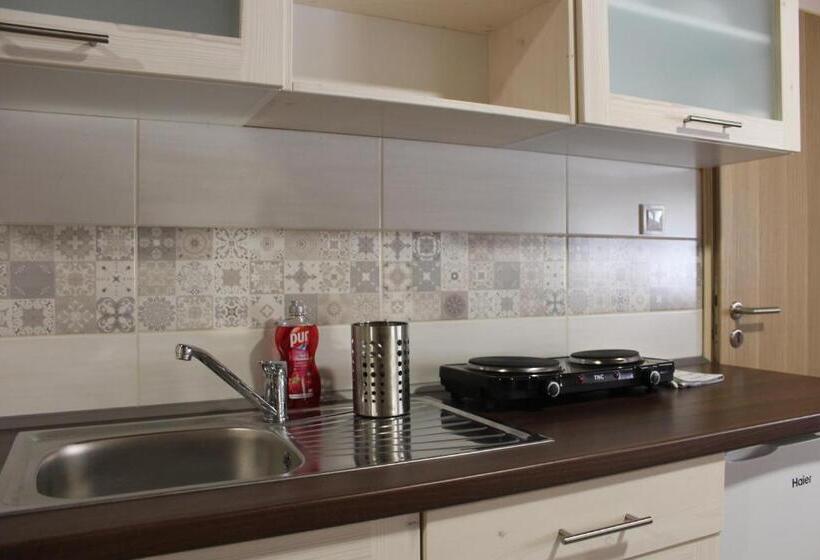 مبيت وإفطار Natúra Panzió&apartmanház