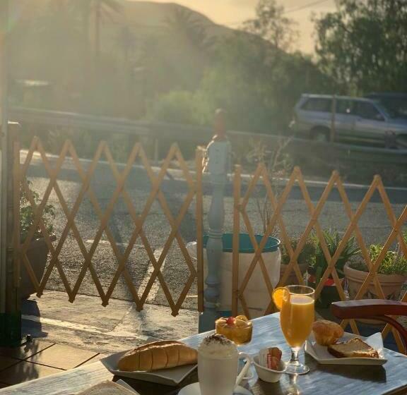 B&b And Apartments El Charco Azul