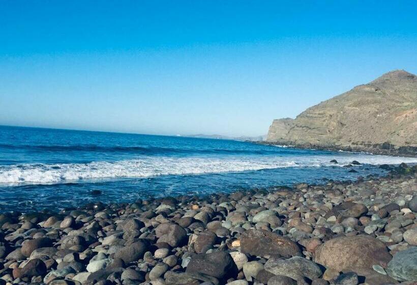 B&b And Apartments El Charco Azul