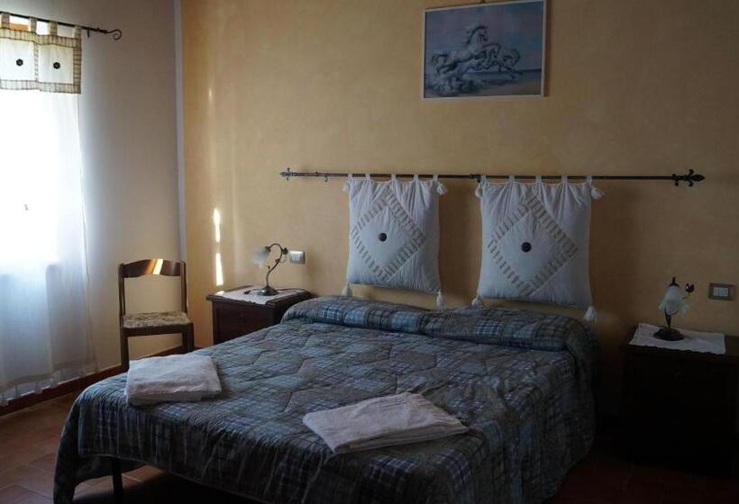 هتل Agriturismo Poggio San Pietro