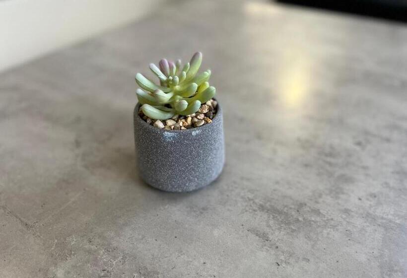 Отель Grandlux Villa & Spa