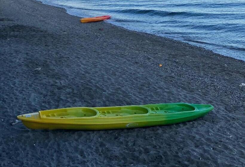 هتل La Primera Grande Beach Resort