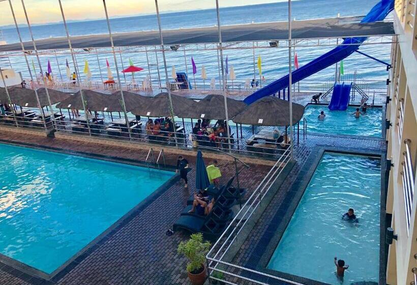 هتل La Primera Grande Beach Resort