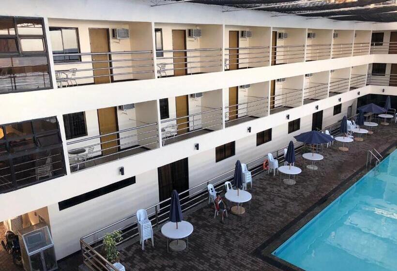 هتل La Primera Grande Beach Resort