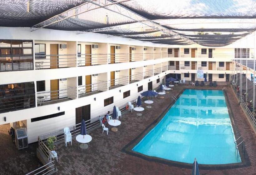 هتل La Primera Grande Beach Resort