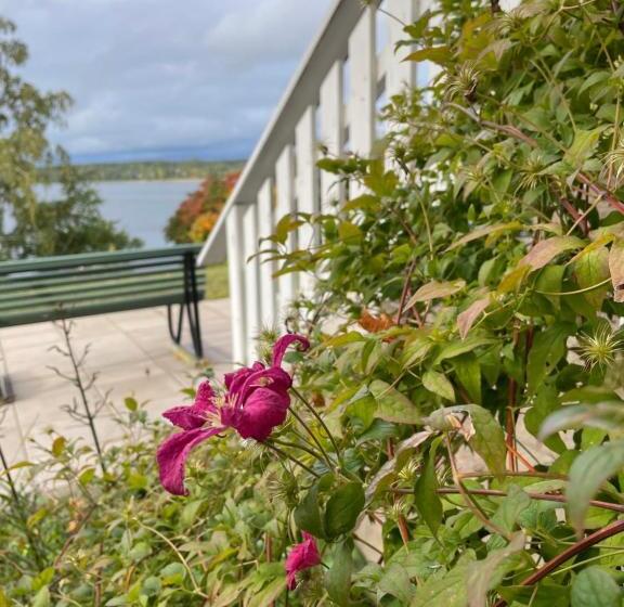 Labbnäs Semesterhem, Radhuset