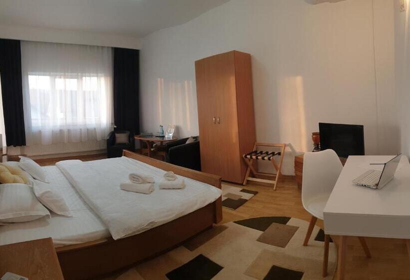 Пансион Bonton Rooms