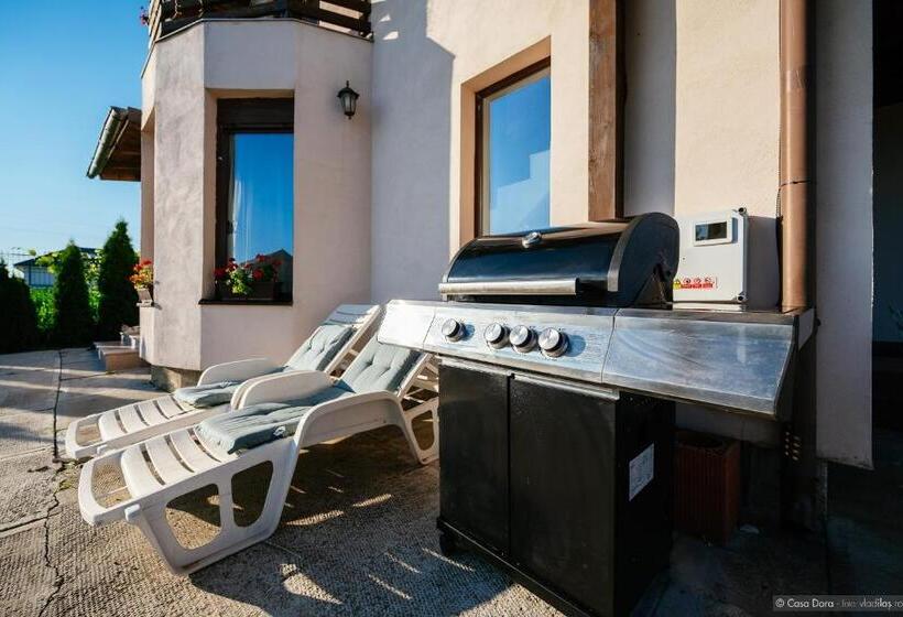 פנסיון Casa Dora