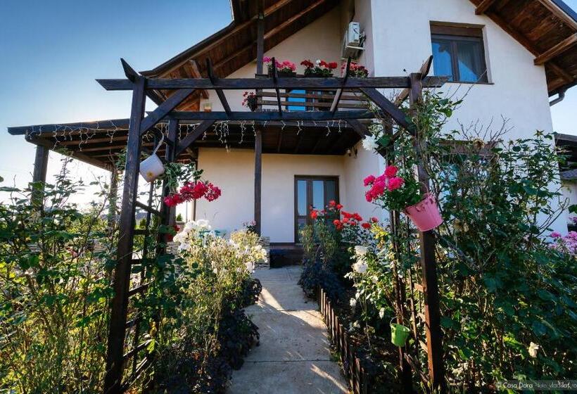 פנסיון Casa Dora