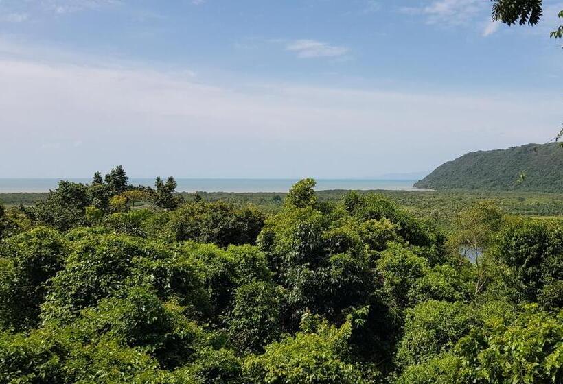 פנסיון Khwahol Guesthouse