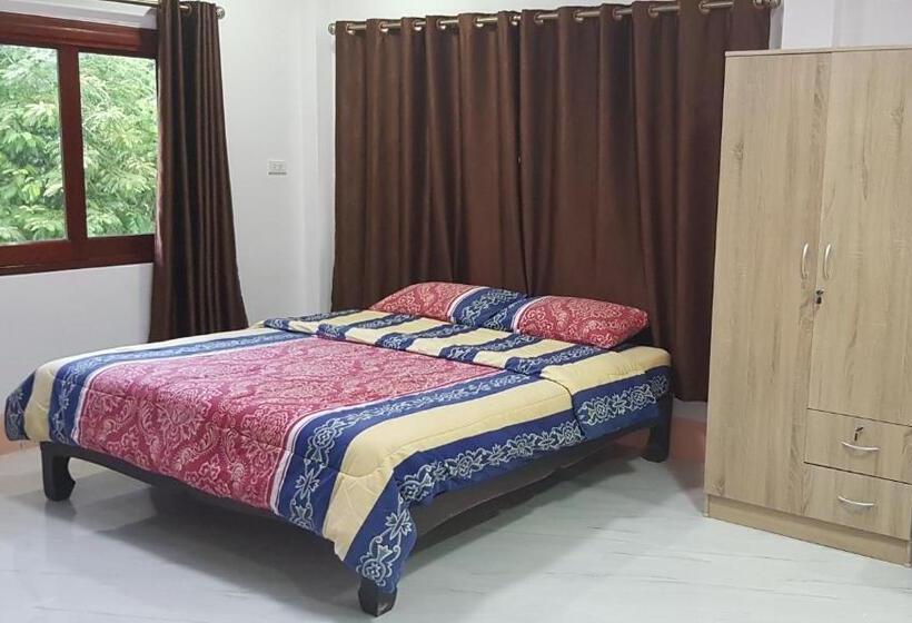 פנסיון Khwahol Guesthouse