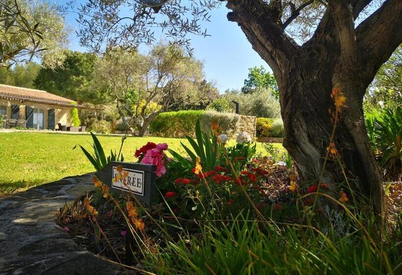 ペンション L Esquiroù