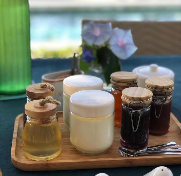 ペンション L Esquiroù