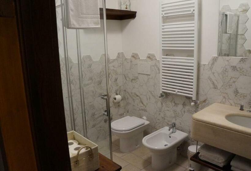 Пансион La Brigata Apartments Suite Room