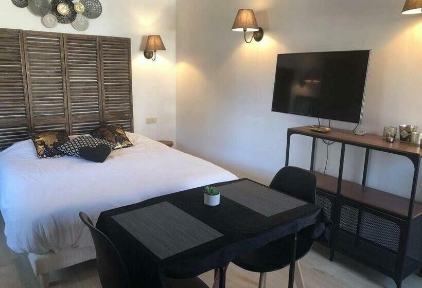 펜션 Le Petit Studio De L Espace Bien être