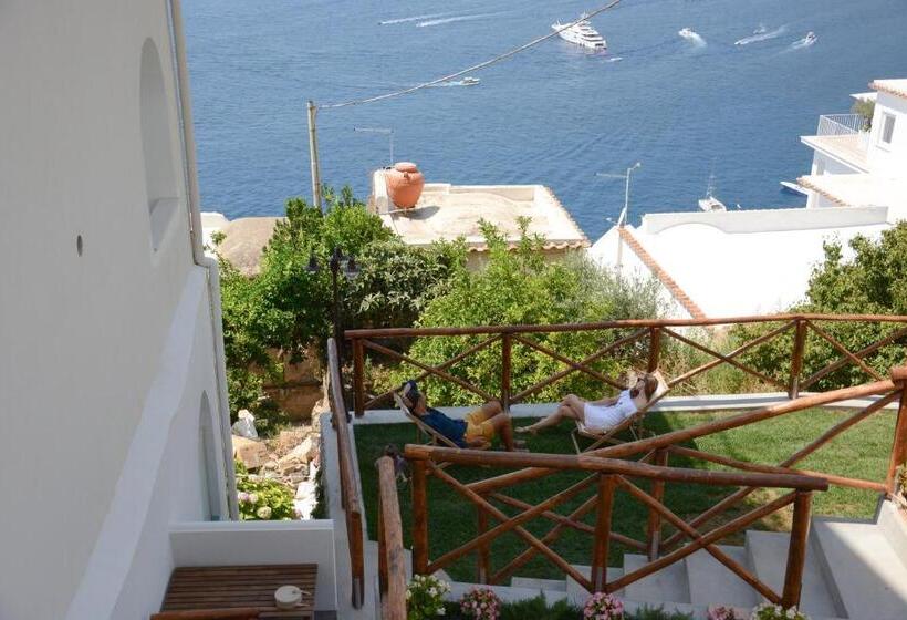 פנסיון Pezz Pezz