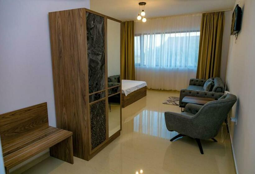 膳宿费 Summer Villa