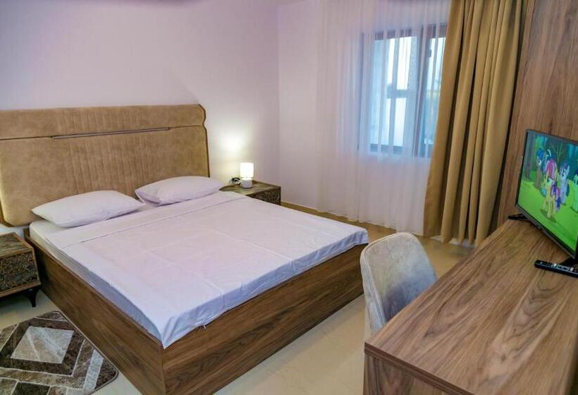 膳宿费 Summer Villa