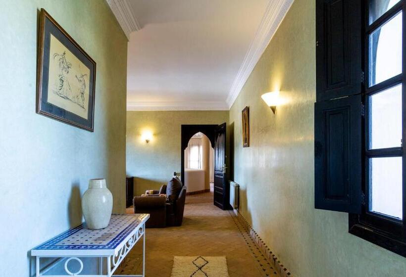 استراحتگاه Villa Thaifa