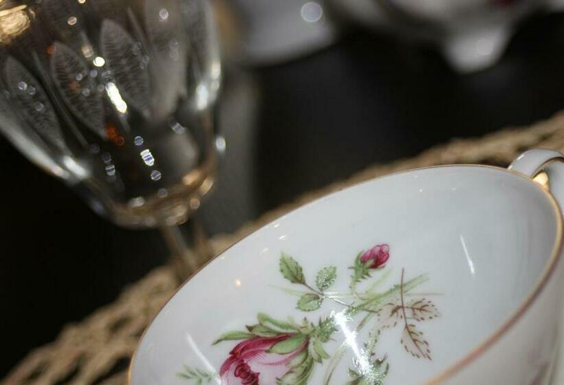 Selemo B&b Business And Leisure Guestroom With Private Entrance Ensuite Bathroom Free Parkin