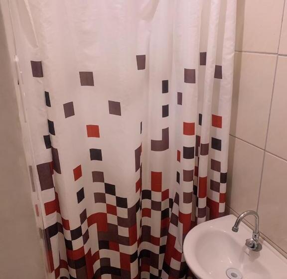 הוסטל Pousada Angraantiga