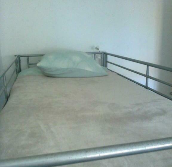 ユースホステル Vandoeuvre International Home