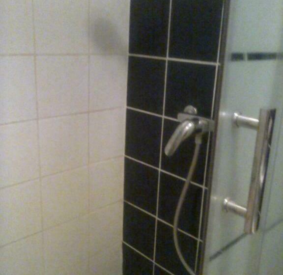 ユースホステル Vandoeuvre International Home