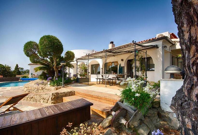 ベッドアンドブレックファースト Casa De L’albada