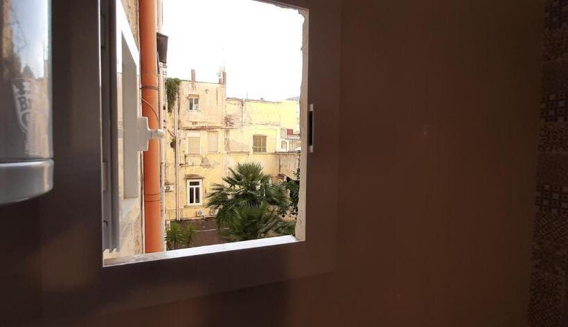 تختخواب و صبحانه Casa Laura Oliva Mancini