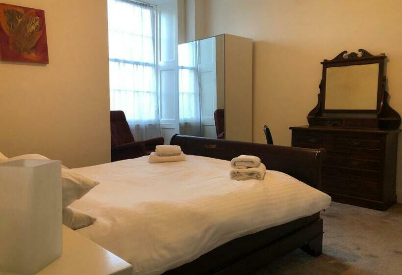 住宿加早餐  Caynham Court