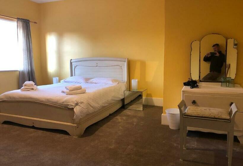 住宿加早餐  Caynham Court