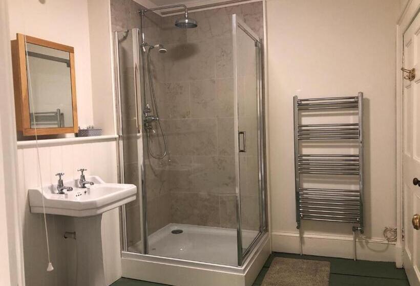 住宿加早餐  Caynham Court