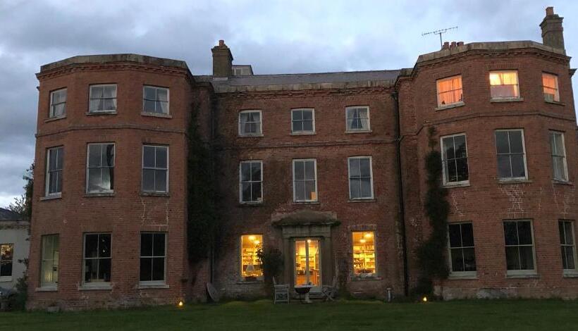 住宿加早餐  Caynham Court