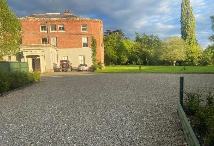 ベッドアンドブレックファースト Caynham Court
