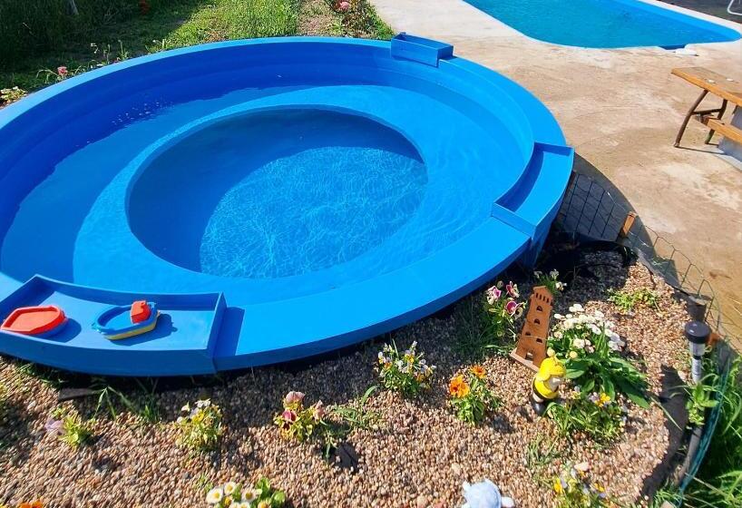 민박 Csodarét Kúria