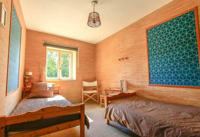 민박 Domaine De Bauzit