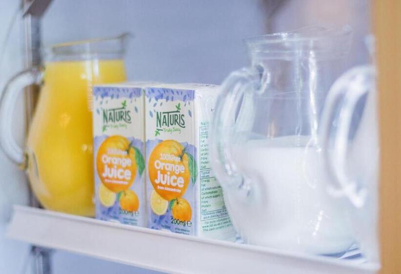 تختخواب و صبحانه Eveanna