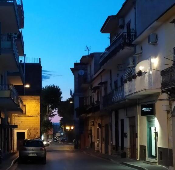 ベッドアンドブレックファースト Flower House