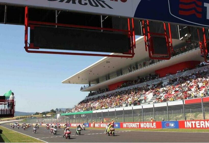 مبيت وإفطار Il Podere Della Piazza